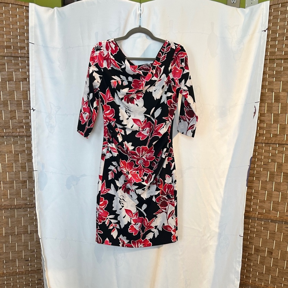 White House Black Market Floral Dress Red Black 3/4 Sleeve Sz M Date Night